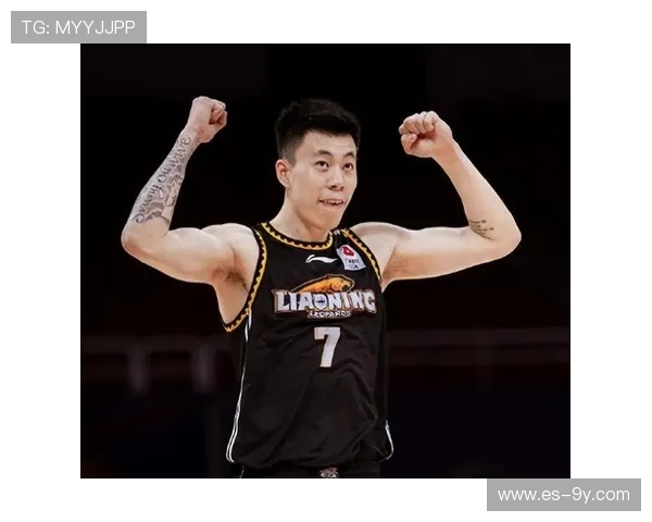 东北星足球队44号球员突破技艺独特成球队核心带领队伍迎接新挑战